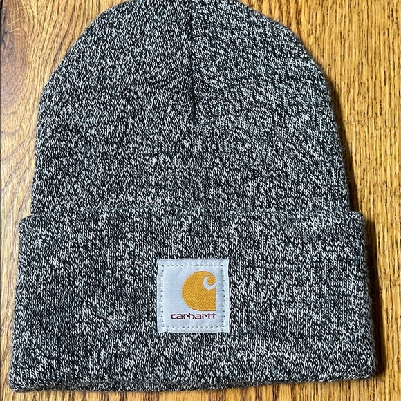 Carhartt Other - Carhartt Knit Cuffed Beanie